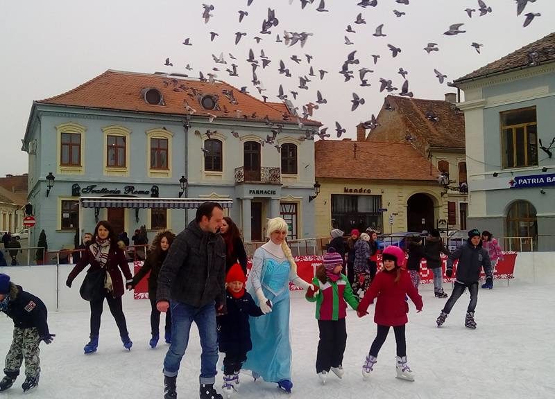 programul patinoarului din mediaș - cum functionează pationarul în acestă perioadă