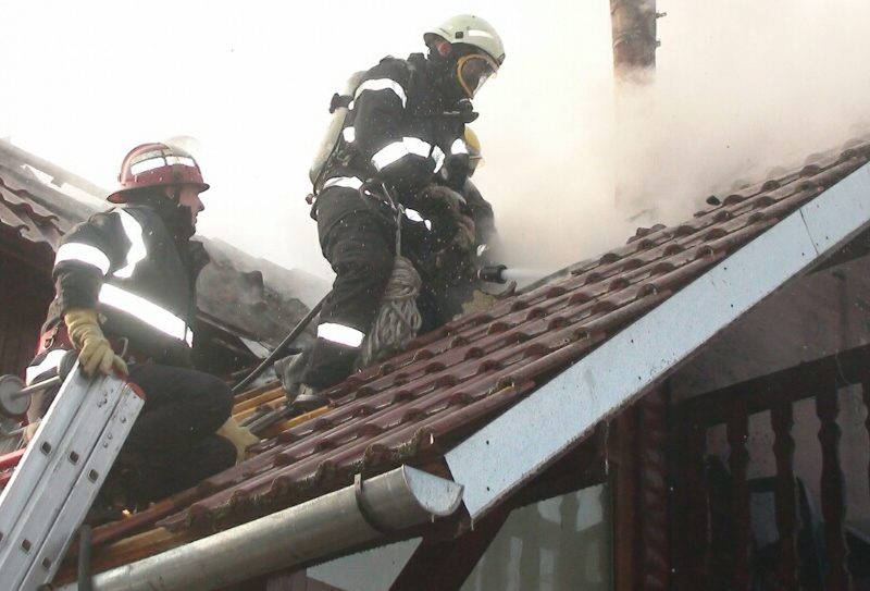 incendiu într-un bloc la mediaș. o femeie a murit carbonizată