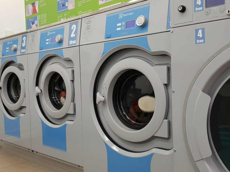 afacere ca în america la sibiu. s-a deschis prima spălătorie ”self-service” din oraș