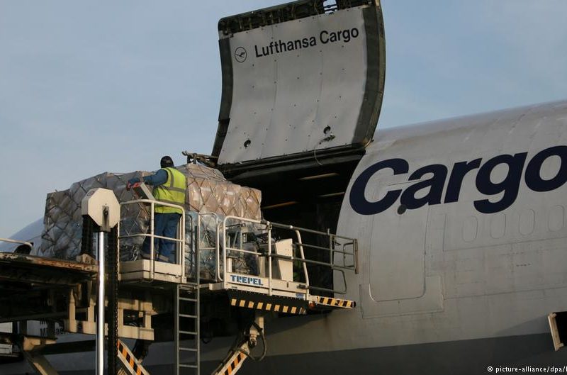video jaful anului – au furat cinci milioane de dolari dintr-un avion în doar șase minute