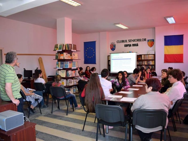 foto - ediția cu numărul opt al proiectului ”eu selectez”, la copșa mică