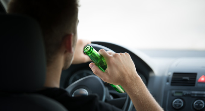 tupeu pentru un șofer de 19 ani din mediaș. băut și fără permis de conducere
