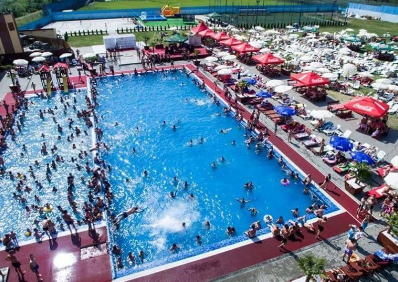 super petrecere la complexul oasis mediaș de 1 iunie