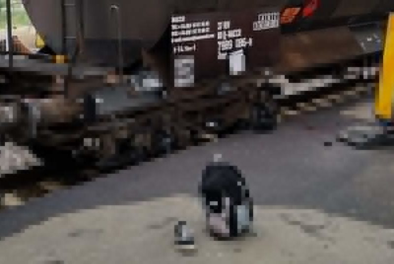 un tânăr s-a electrocutat pe un tren în gara dumbrăveni - a vrut să se sinucidă