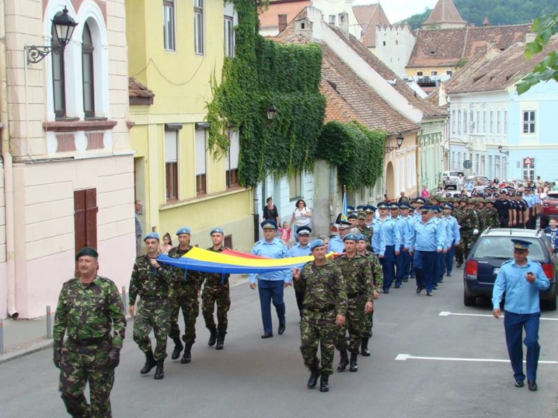eveniment plin de emoție la mediaș de ziua drapelului