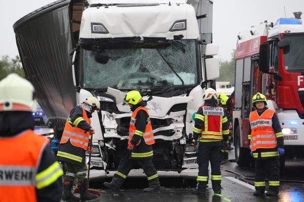 foto video - tragedie pe autostrada în austria - șoferii unei firme din mediaș au murit