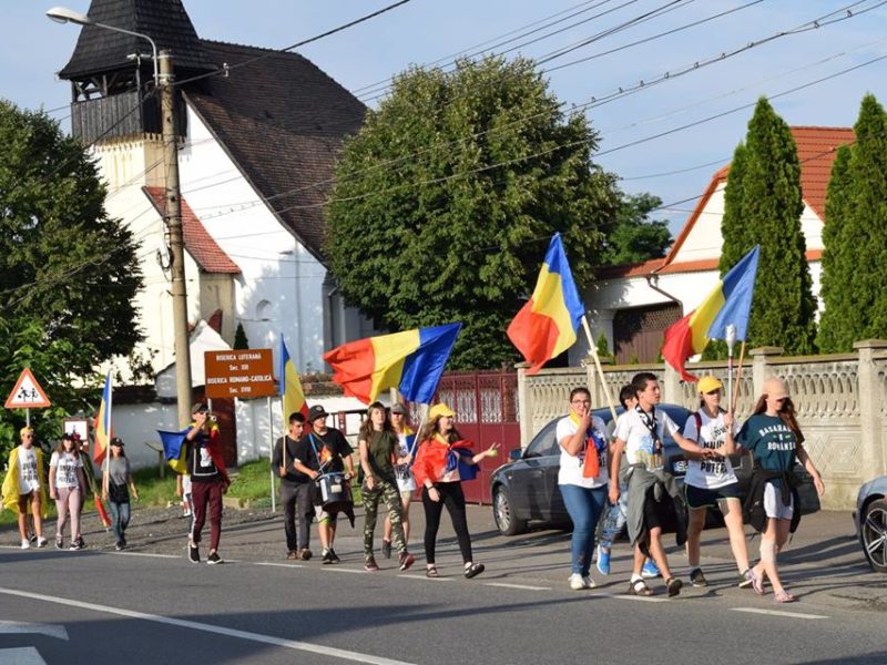 marșul centenarului a ajuns la copșa mică