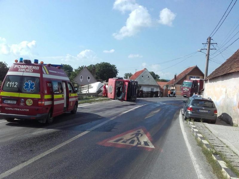 cisternă răstrunată pe drumul național 1 - șoferul a fost rănit