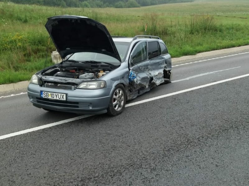 accident grav pe dn1. o persoană transportată la spital