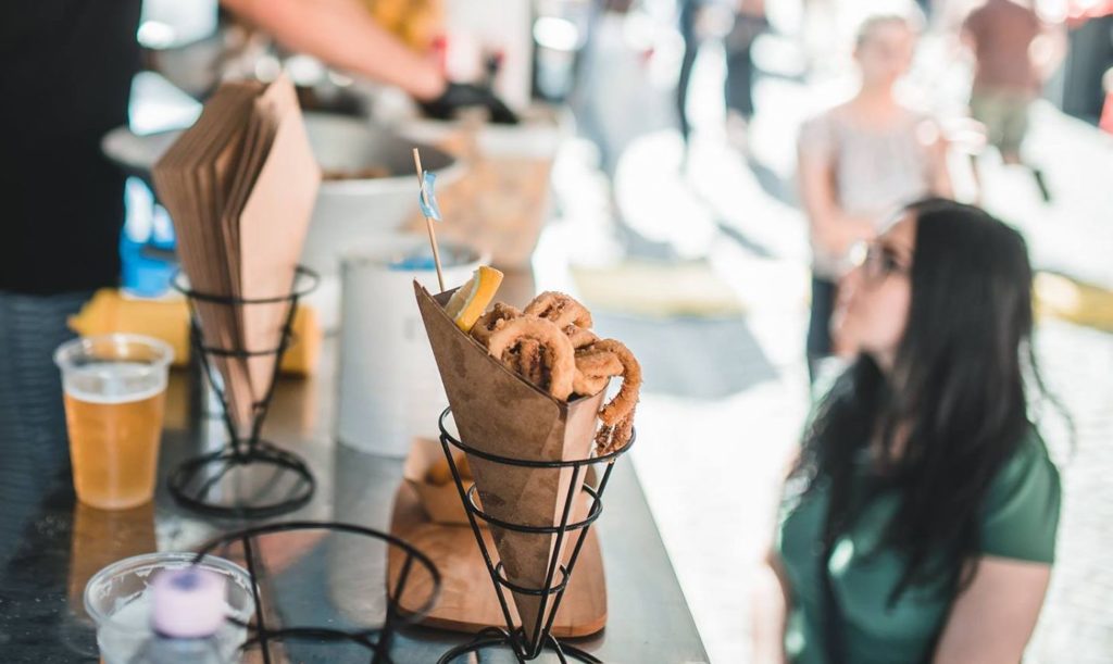 cele mai bune food – truck-uri din țară ”parchează” la ”foodie – street food cuisine” în sibiu