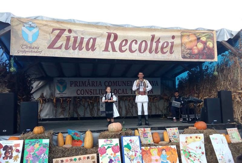 foto - distracție și voie bună la ziua recoltei de la tîrnava