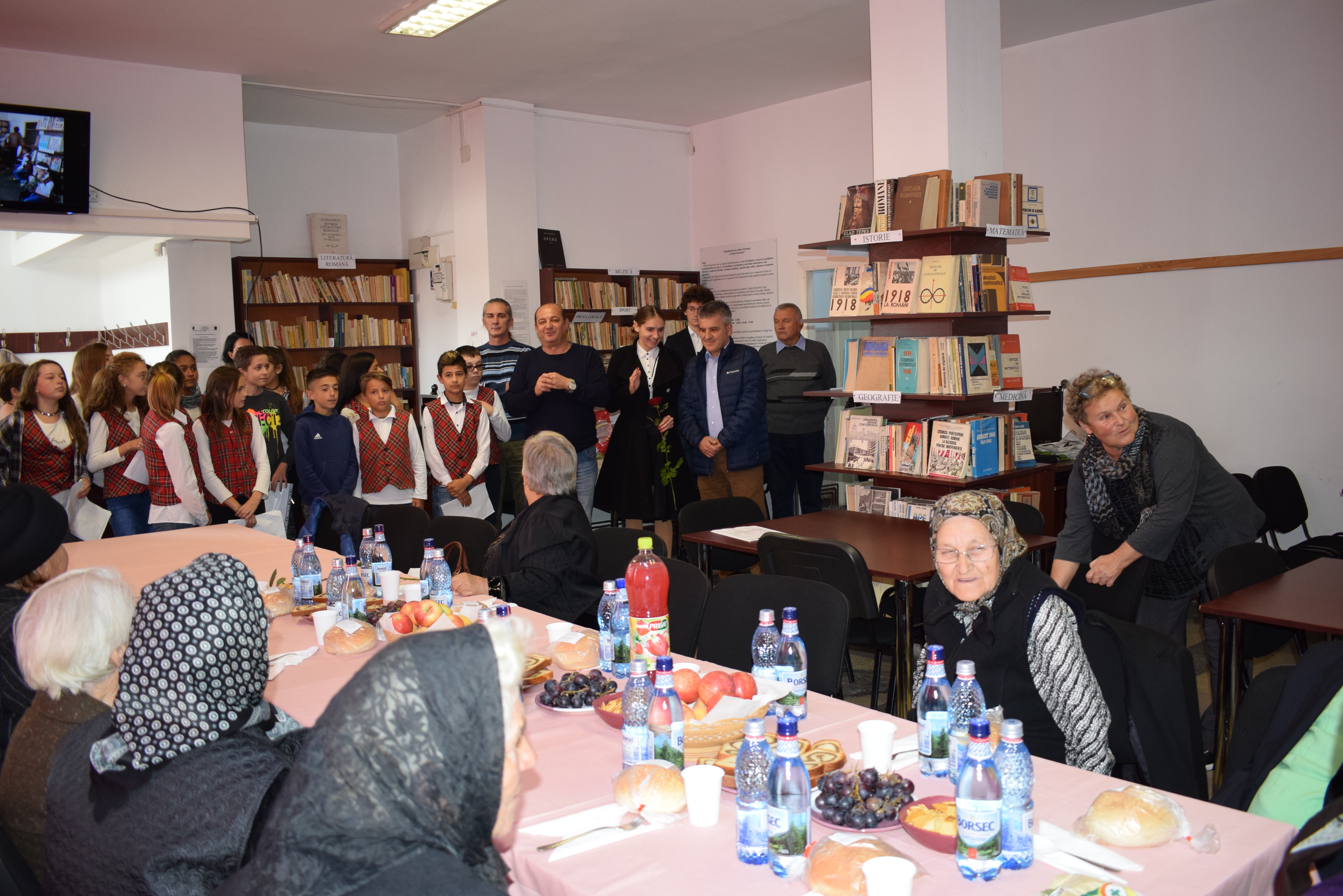 FOTO - Ziua Internaţională a Persoanelor Vârstnice sărbătorită și la Copșa Mică 2 foto - ziua internaţională a persoanelor vârstnice sărbătorită și la copșa mică