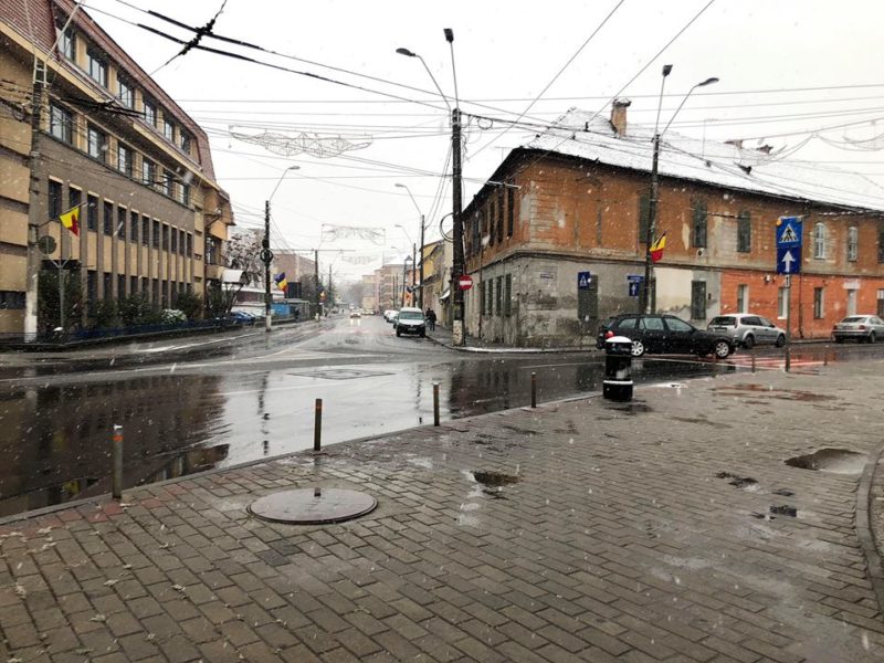 foto prima zăpadă la mediaș - starea drumurilor