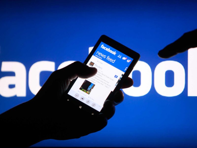 un miliard și jumătate de conturi de facebook au fost șterse