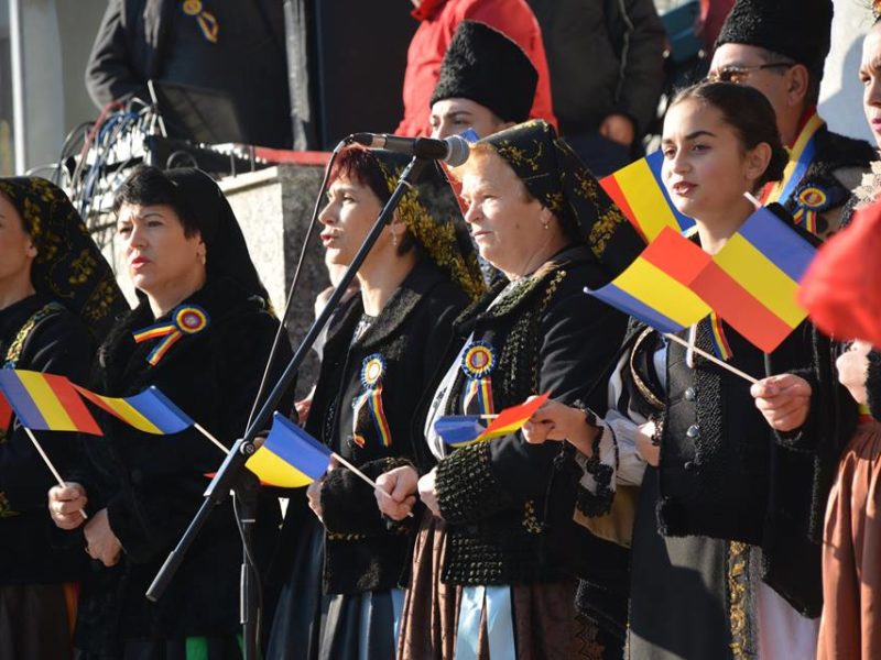 concert de colinde la căminul cultural blăjel cu ghirăii din comună. intrarea liberă