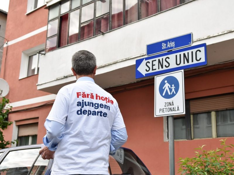scrisoare către indeciși: credeți în voi!
