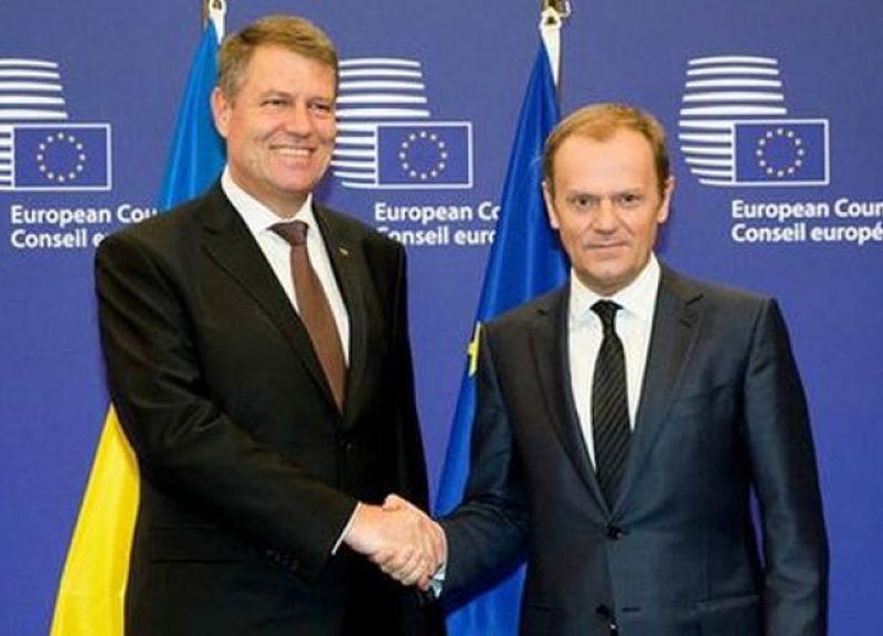 video donald tusk - ”pur şi simplu, m-am îndrăgostit de sibiu. toată europa s-a îndrăgostit de dumneavoastră”