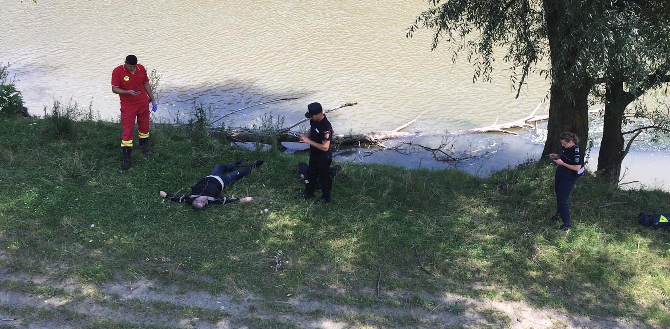 FOTO - O femeie a murit înecată în Olt, la Boița 2 foto - o femeie a murit înecată în olt, la boița