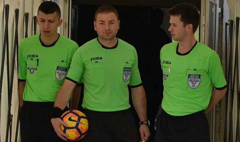 gest rar în fotbal. un arbitru a donat banii de arbitraj unui jucător