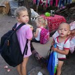 FOTO: Campania "Donează un ghiozdan" a ajuns la final 2 foto: campania "donează un ghiozdan" a ajuns la final