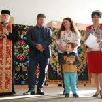 galerie foto: sărbătoarea gogoșilor: mii de gogoși înfulecate cu poftă la dupuș