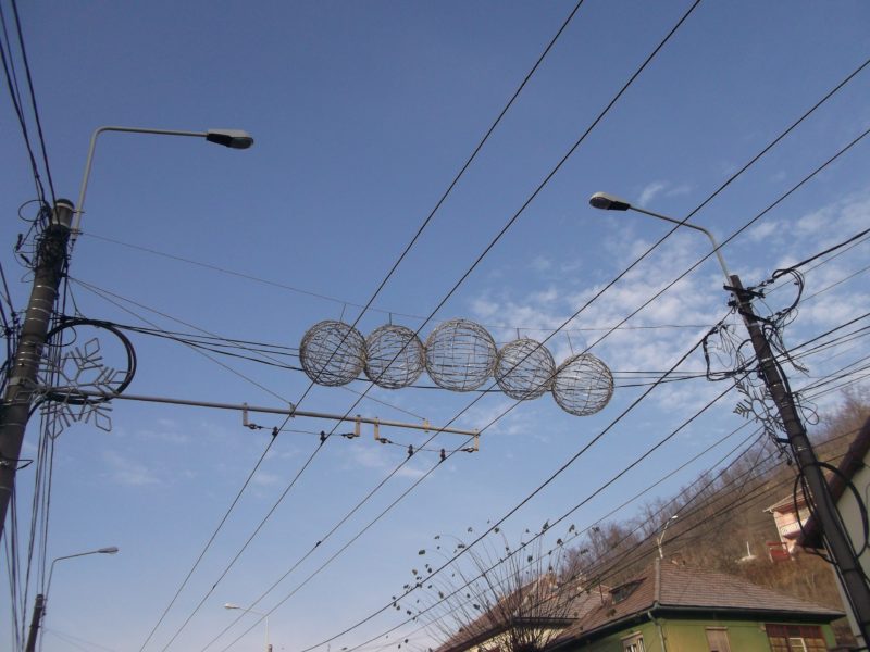 începe împodobirea mediașului pentru sărbătorile de iarnă