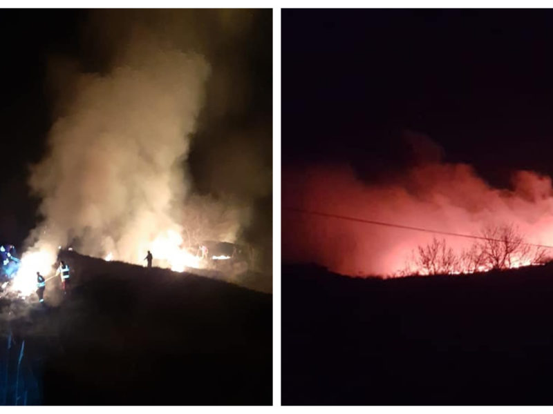 foto video - pericol la copșa mică. un incendiu de vegetație la un pas să mistuie câteva case