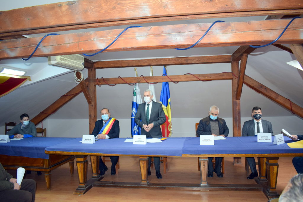 FOTO - Moment important la Copșa Mică. S-a constituit noul Consiliu Local 4 foto - moment important la copșa mică. s-a constituit noul consiliu local