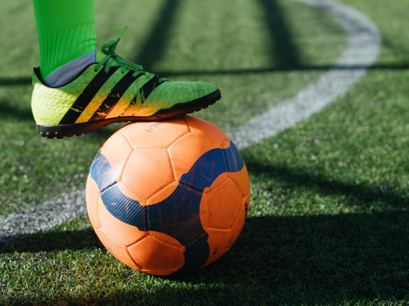 cum și de ce să te alături unui club de fotbal din anglia