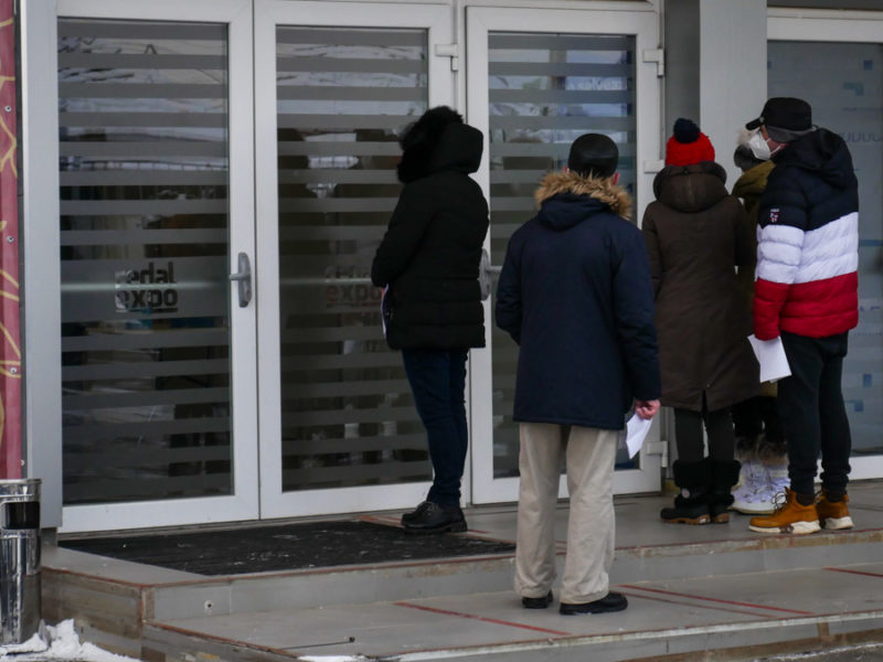 medieșenii se pot programa la vaccinare - locuri noi la centrul din municipiu
