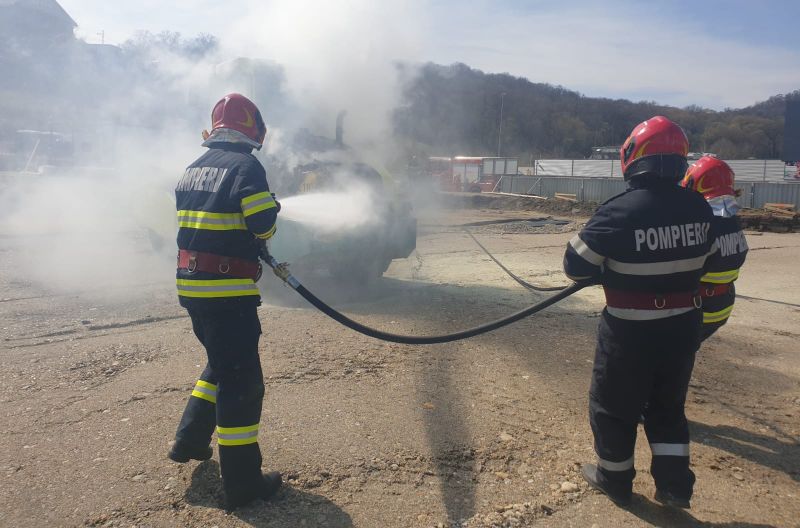 foto incendiu pe un șantier din mediaș