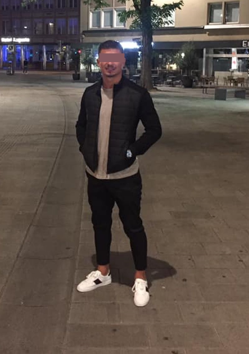 FOTO Robert este tânărul mort în accidentul de pe Șoseaua Sibiului - ”Era băiat bun, dar îi plăcea viteza” 3 foto robert este tânărul mort în accidentul de pe șoseaua sibiului - ”era băiat bun, dar îi plăcea viteza”