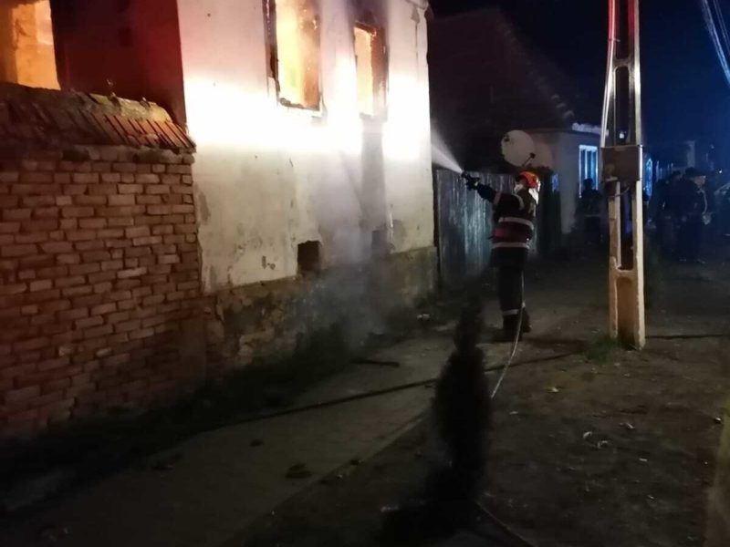 casă în flăcări la mediaş