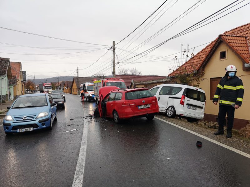 foto: medieșean implicat într-un accident la ruși