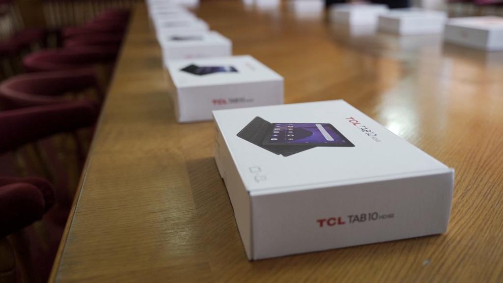 întâlnire în cadrul proiectului „achiziție de tablete școlare și alte echipamente necesare desfășurării activității didactice on-line în municipiul mediaș, județul sibiu“