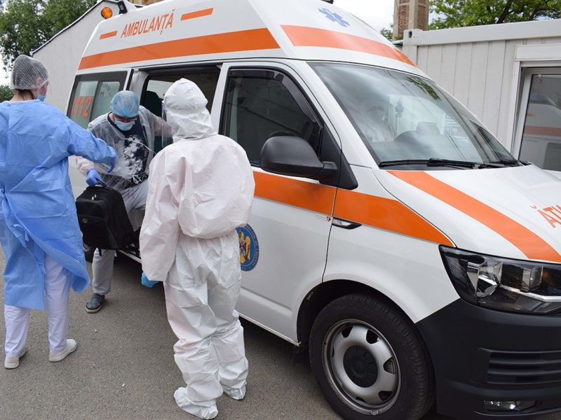 primul caz de omicron la mediaș - femeia s-a întors din anglia