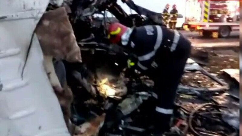 FOTO Accident mortal în apropriere de Sârca – Șapte persoane au murit 2 foto accident mortal în apropriere de sârca – șapte persoane au murit