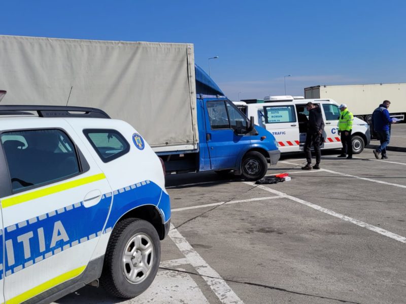 acțiune fulger pe autostrada sibiu-deva. politiștii au reținut aproape 50 de permise de conducere