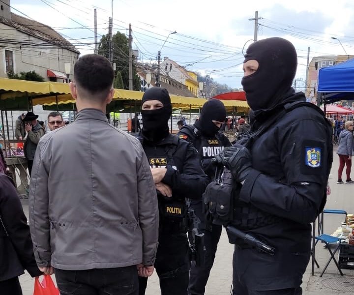 patru agenți economici din mediaș amendati pentru vânzarea de produse false