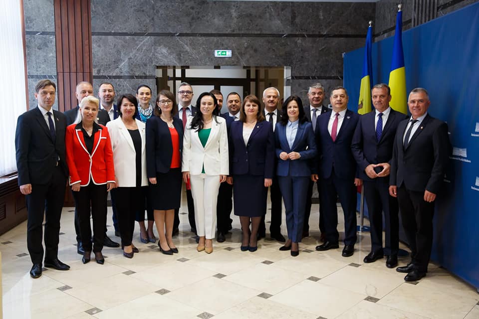 Medieșeanca Christine Thellman în vizită de lucru la Parlamentul Republicii Moldova 2 medieșeanca christine thellman în vizită de lucru la parlamentul republicii moldova