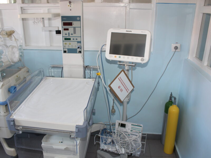foto compartimentul de neonatologie al spitalului mediaș dotat cu aparatură performantă