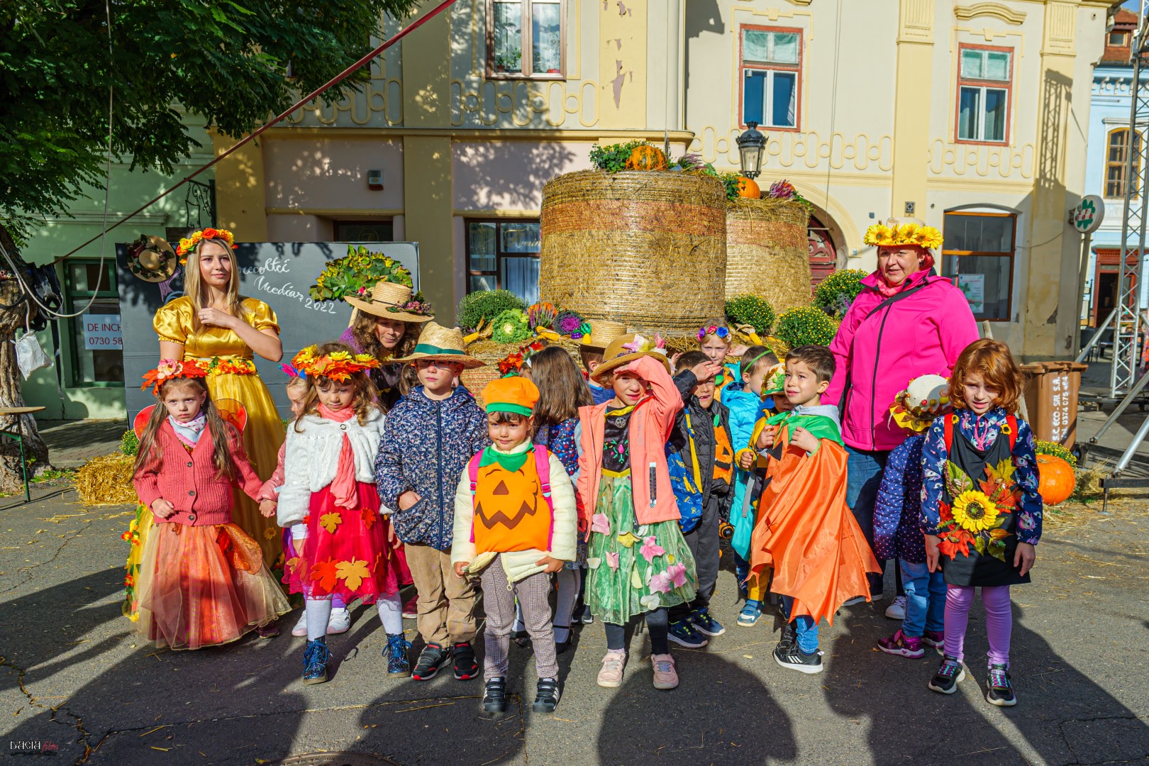 foto peste 2.000 de persoane prezente la ziua recoltei de la mediaș