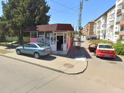 Magazin prădat de hoți pe strada Gravorilor – Trei tineri au fost reținuți