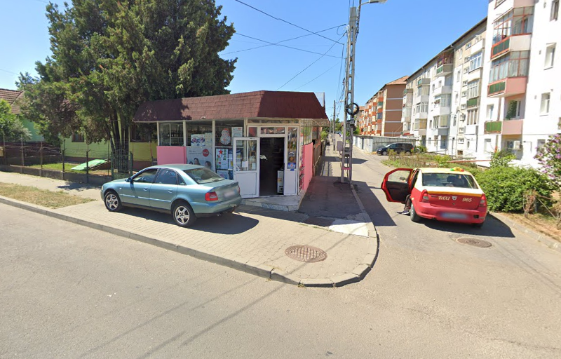 magazin prădat de hoți pe strada gravorilor - trei tineri au fost reținuți