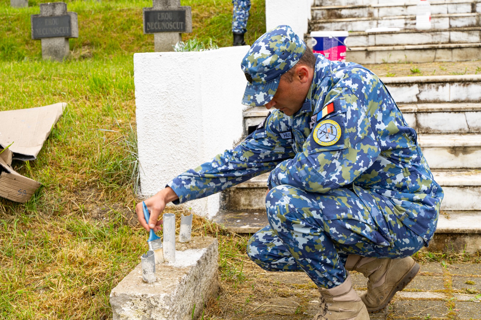 video foto acțiuni de ecologizare și înfrumusețare a cimitirului eroilor din mediaș