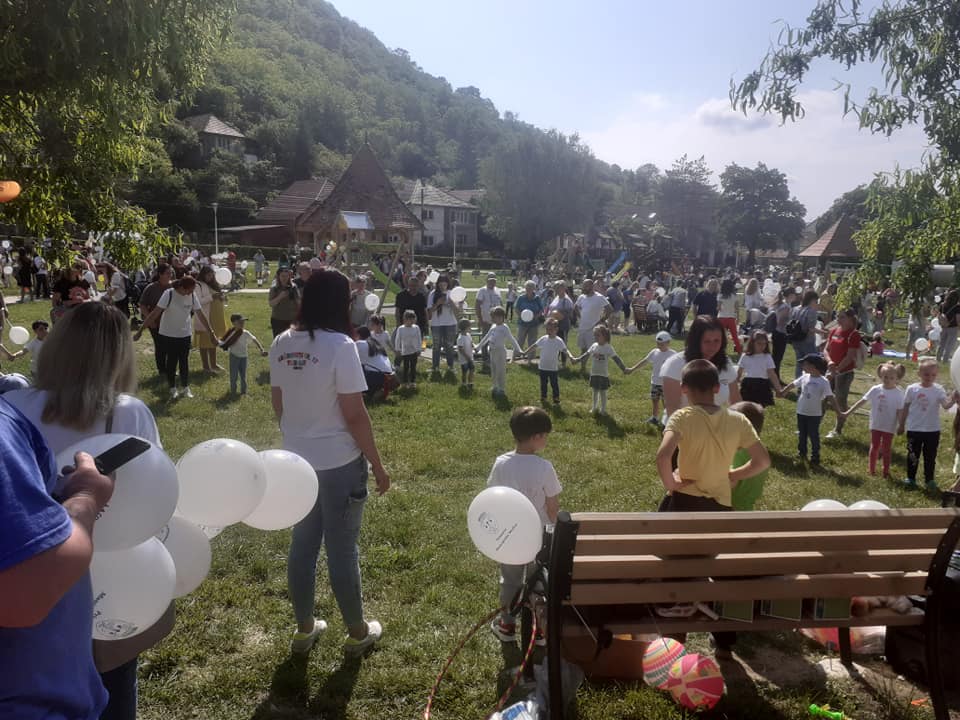 foto zeci de tineri au participat la cupa 1 iunie la șah