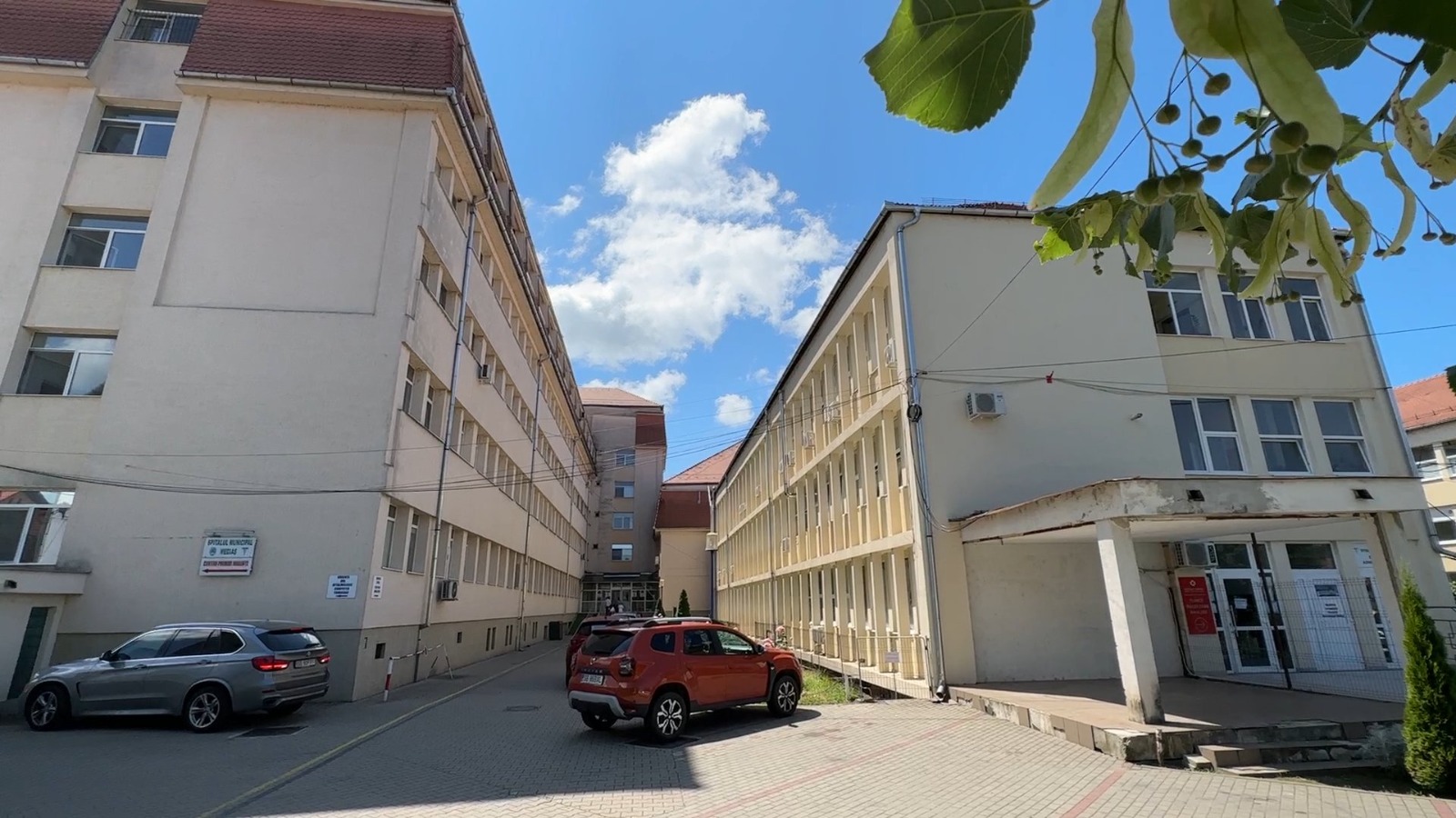 Investiție de peste 9 milioane de lei la Spitalul Municipal - Vor fi modernizate două corpuri de clădire 3 investiție de peste 9 milioane de lei la spitalul municipal - vor fi modernizate două corpuri de clădire