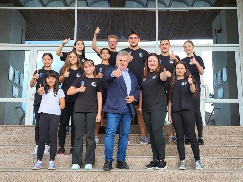 sportivii de la ippon mediaș participă la campionatul mondial de karate din scoția
