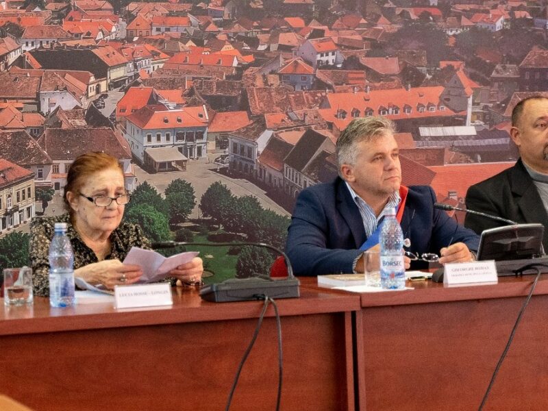 conferință dedicată rezistenței anticomuniste la primăria mediaș. gheorghe roman: ”generațiile viitoare trebuie să cunoască realitățile trecutului” (foto)