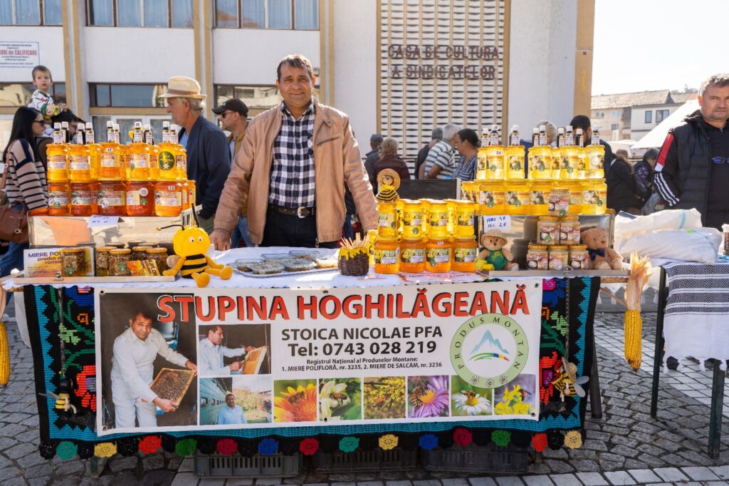 Produse locale și tradiții, de Ziua Recoltei la Mediaș. Au participat mii de medieșeni (galerie foto) 9 produse locale și tradiții, de ziua recoltei la mediaș. au participat mii de medieșeni (galerie foto)